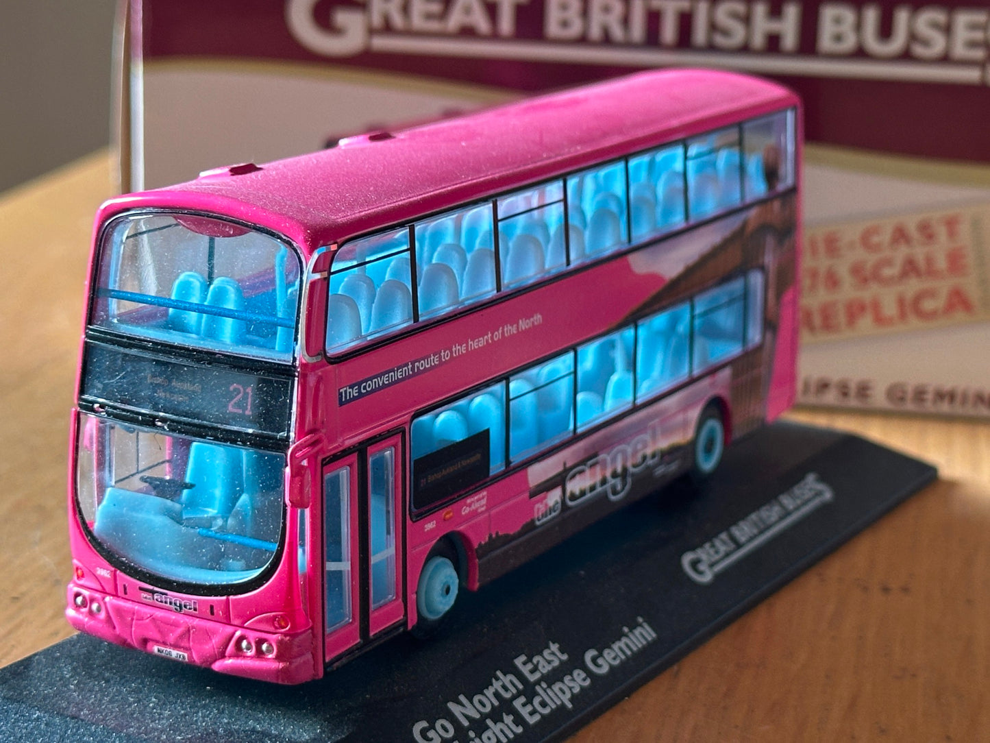 Original Omnibus/GBB 1:76 Wright Eclipse Gemini - Go North East Bus.