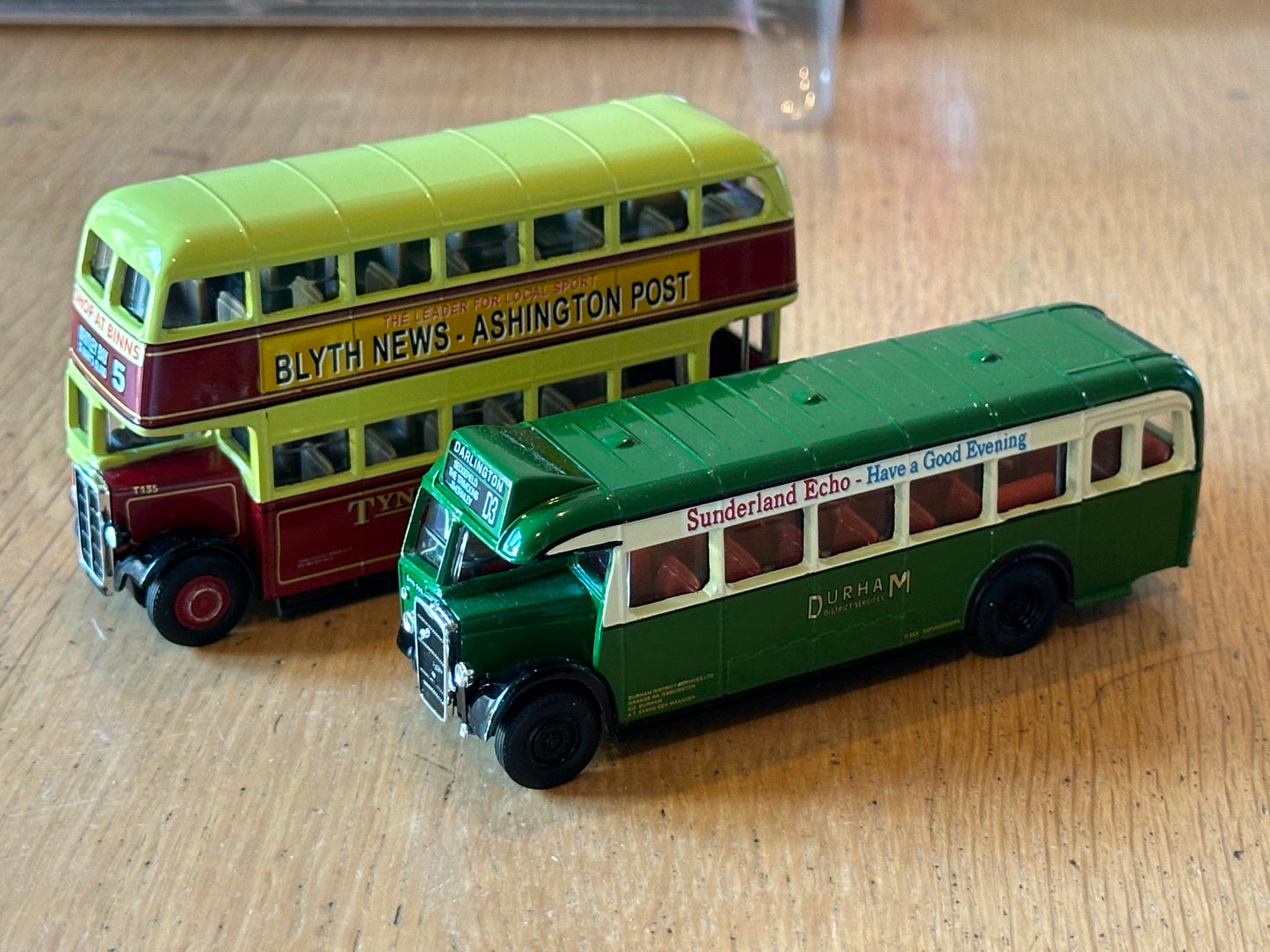 Corgi Original Omnibus 97097 - 1:76 Bridges & Spires Twin Pack (Figures missing)