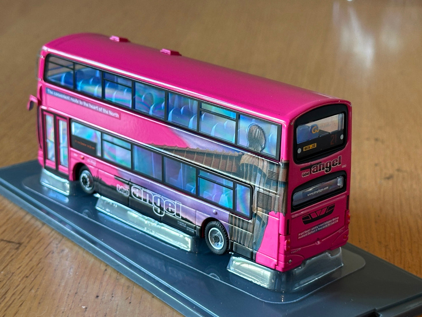 Original Omnibus 1:76 Wright Eclipse Gemini - Go North East Bus. No. 759