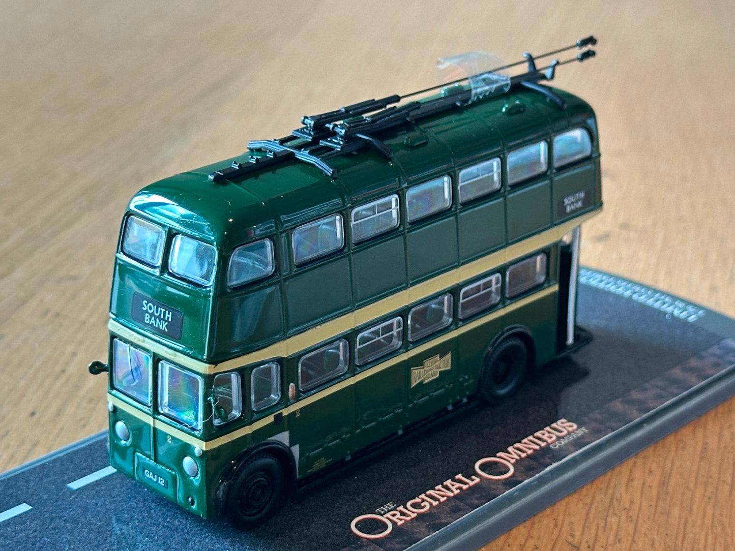 Corgi OOC OM41401 - 1:76 ROE Trolley Bus - Teesside - North Ormesby