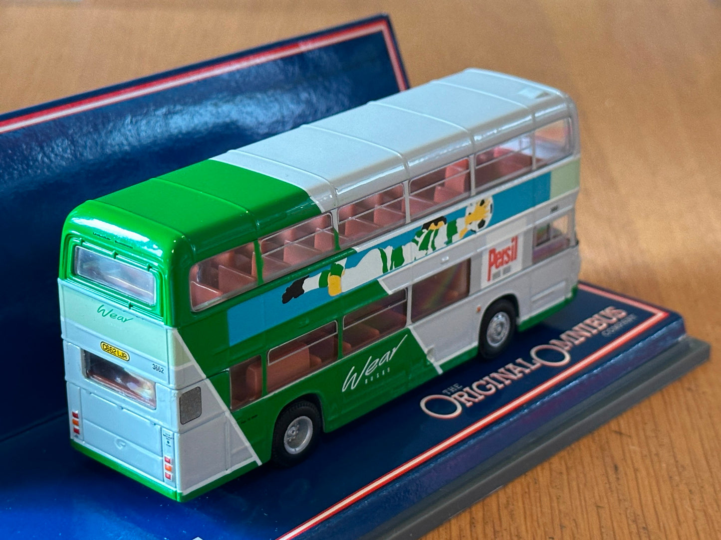 Corgi Original Omnibus 43001 - 1:76 Leyland Olympian Wear Buses - 220 Durham