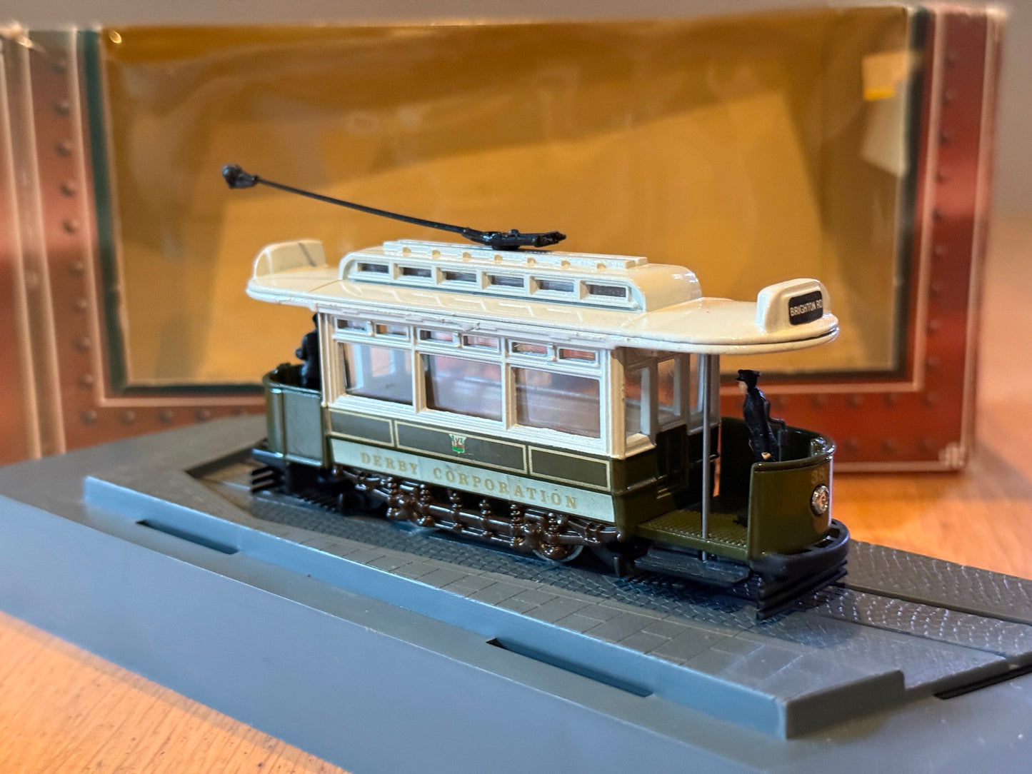 Corgi Tramlines OO Gauge 1:76 C990/3 Derby Corporation Tram