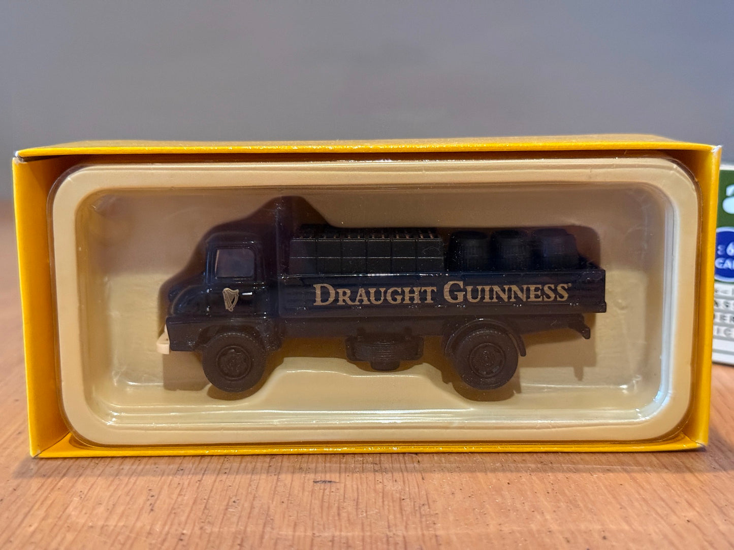 Corgi Vanguards 1:64 Ford Thames Trader Dropside - Draught Guinness