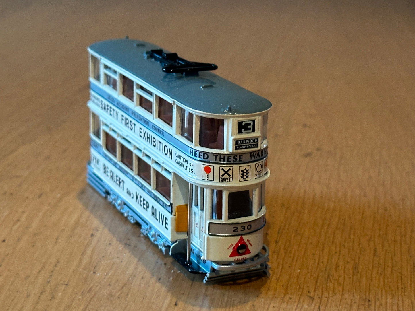 EFE 13405 1:76 Horsefield Tram - Leeds City Transport