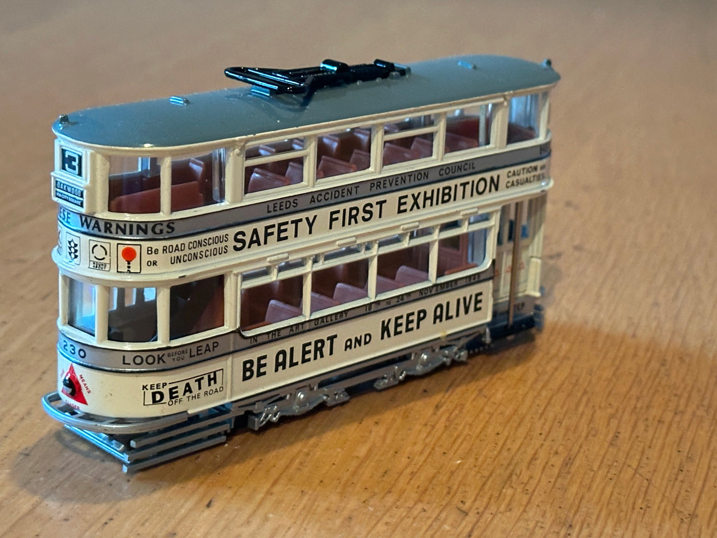 EFE 13405 1:76 Horsefield Tram - Leeds City Transport