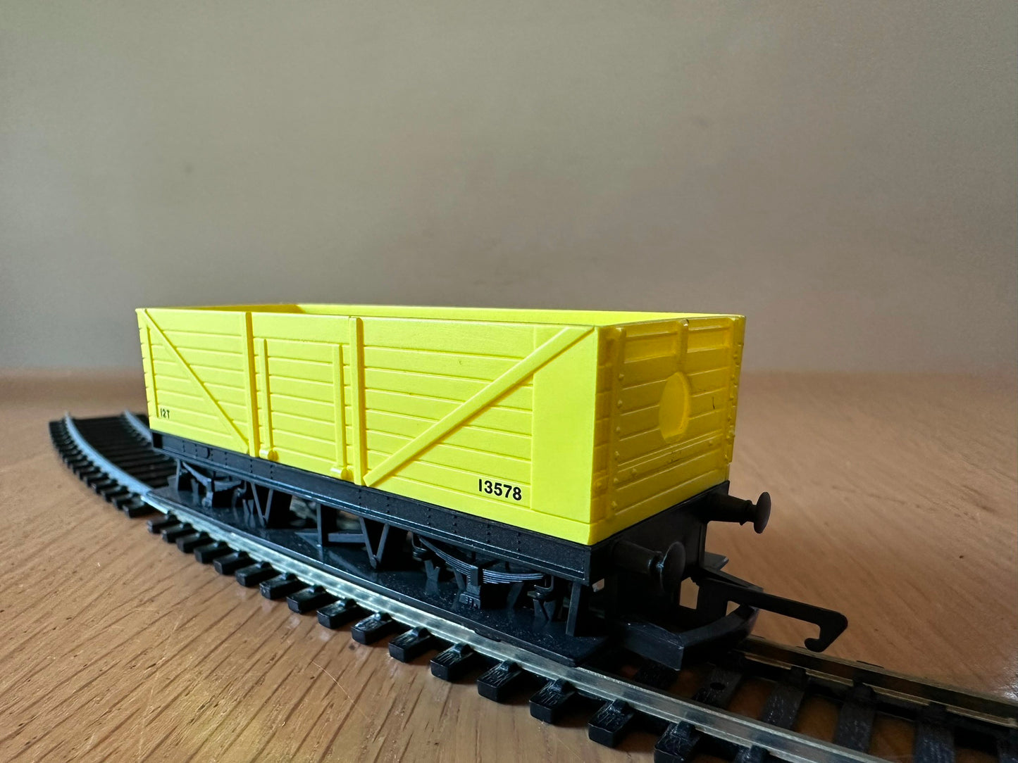 Hornby OO Gauge Freelance Open Wagon. Pre Owned. R1085