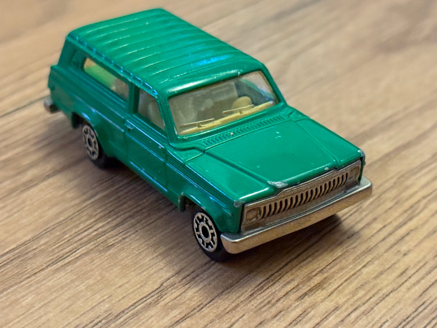 Matchbox Diecast Car - Superfast No. 73 Mercury Commuter