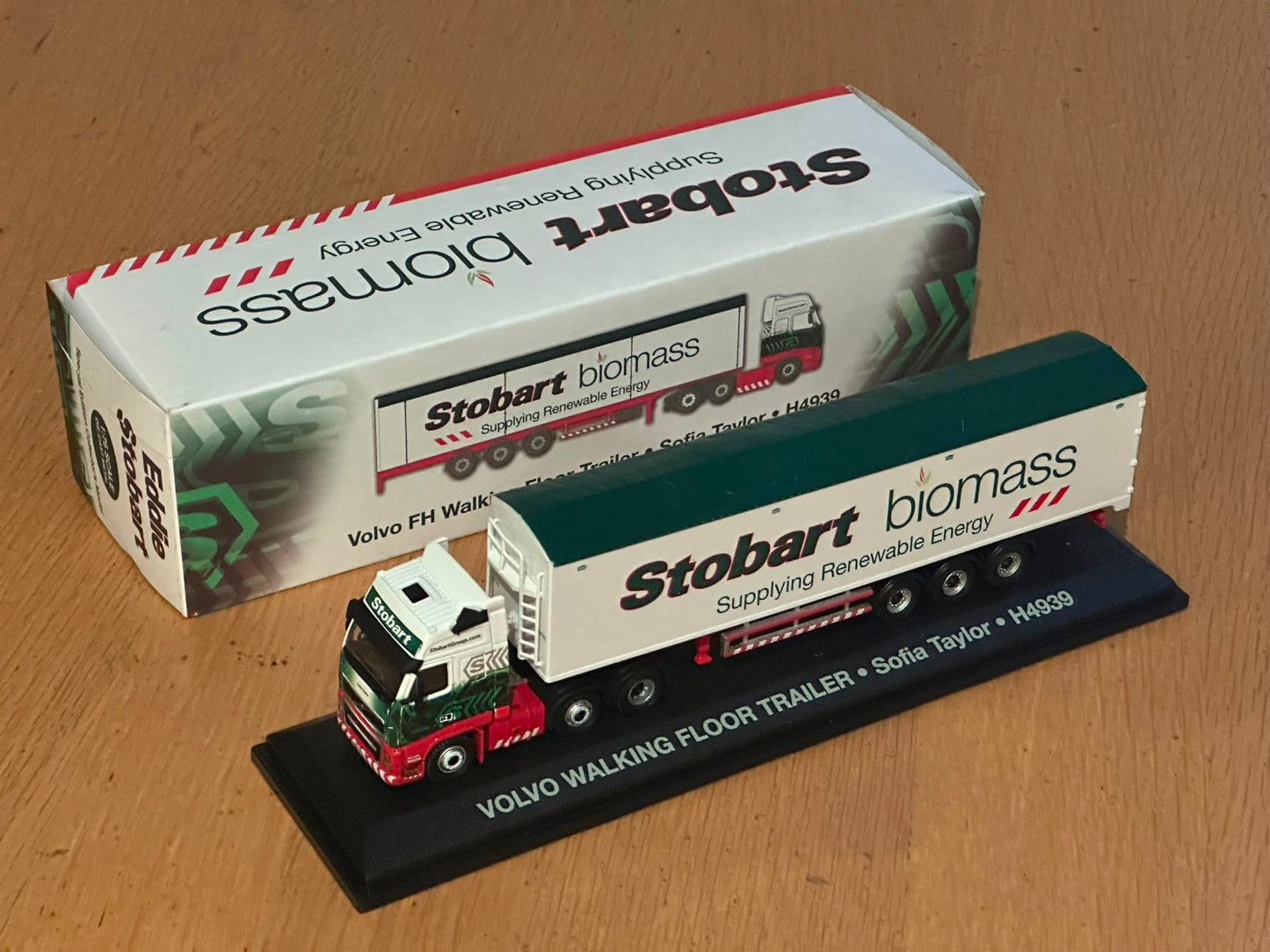 Eddie Stobart 1/76 H4939 Volvo Walking Floor Trailer 'Sofia Taylor'