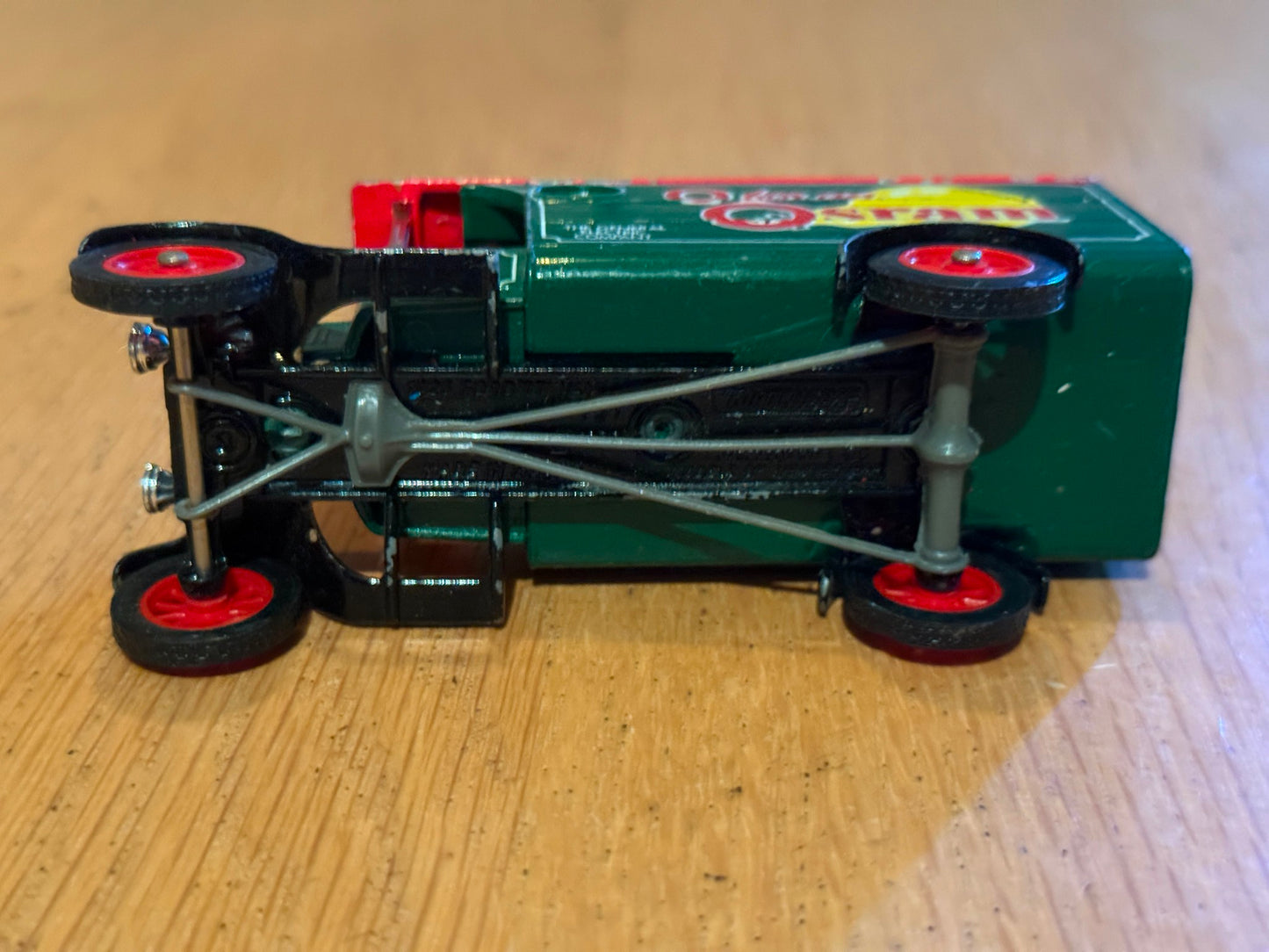 Original Matchbox Models of Yesteryear - Y-21 1926 Ford Model T - Osram