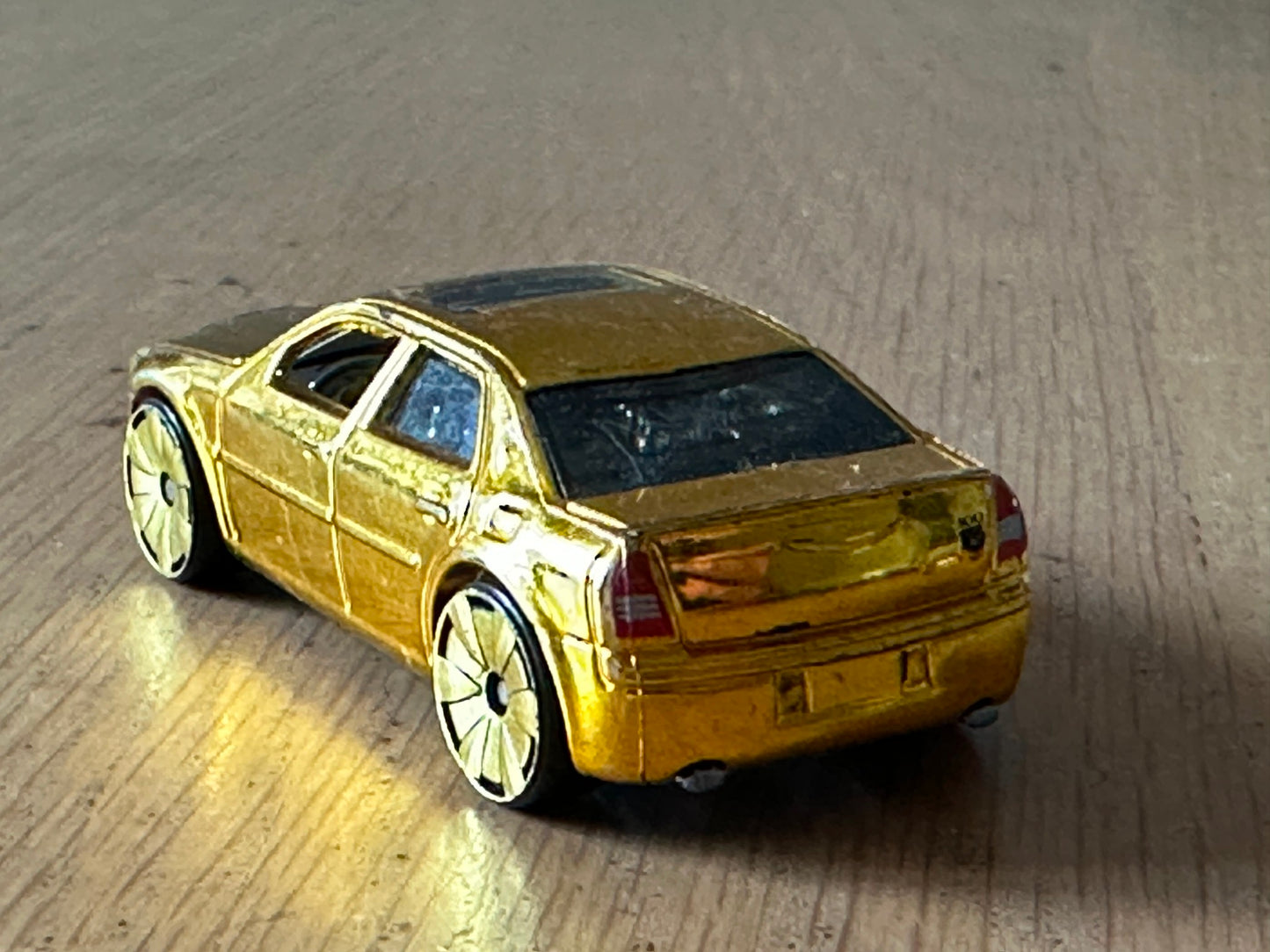 Hot Wheels Diecast Model - DCC Gold Chrysler 300C Hemi - Rare