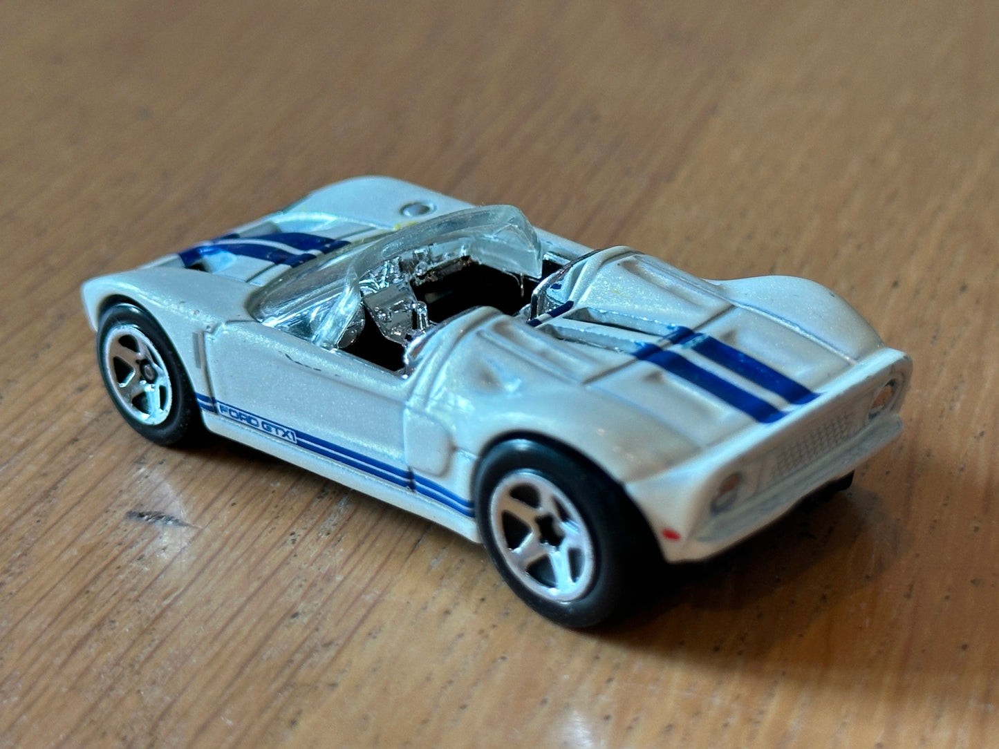 Hot Wheels Diecast Model - Ford GTX1 Concept