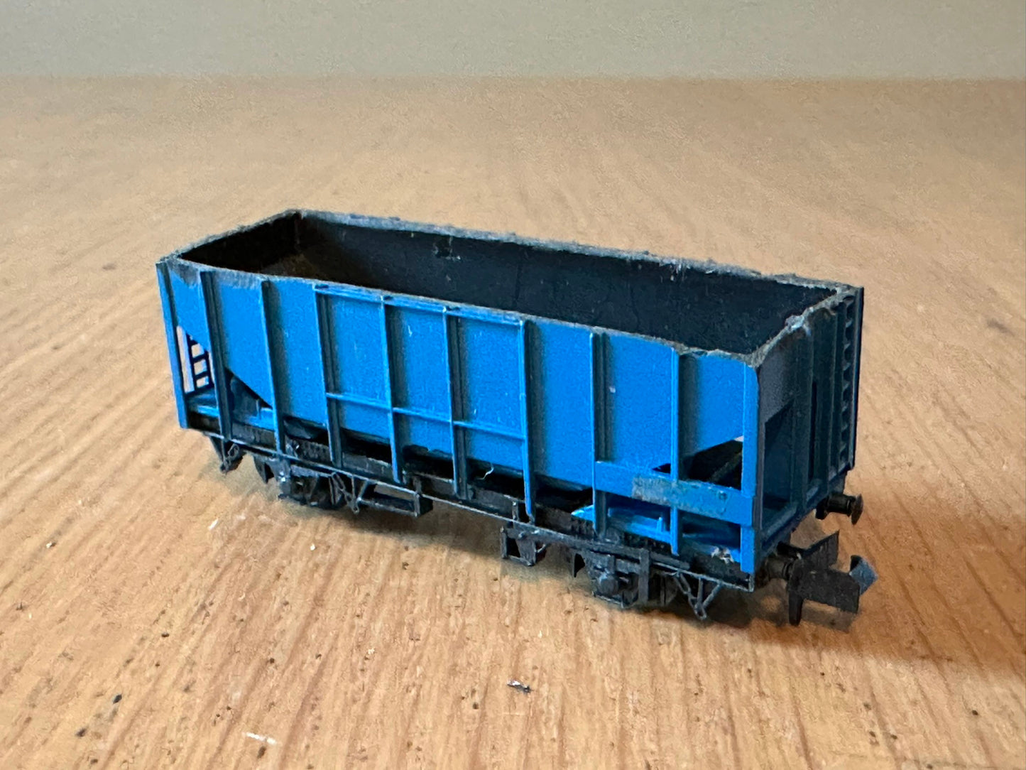 Peco N Gauge Mark 2 Grain Wagon (labels removed)