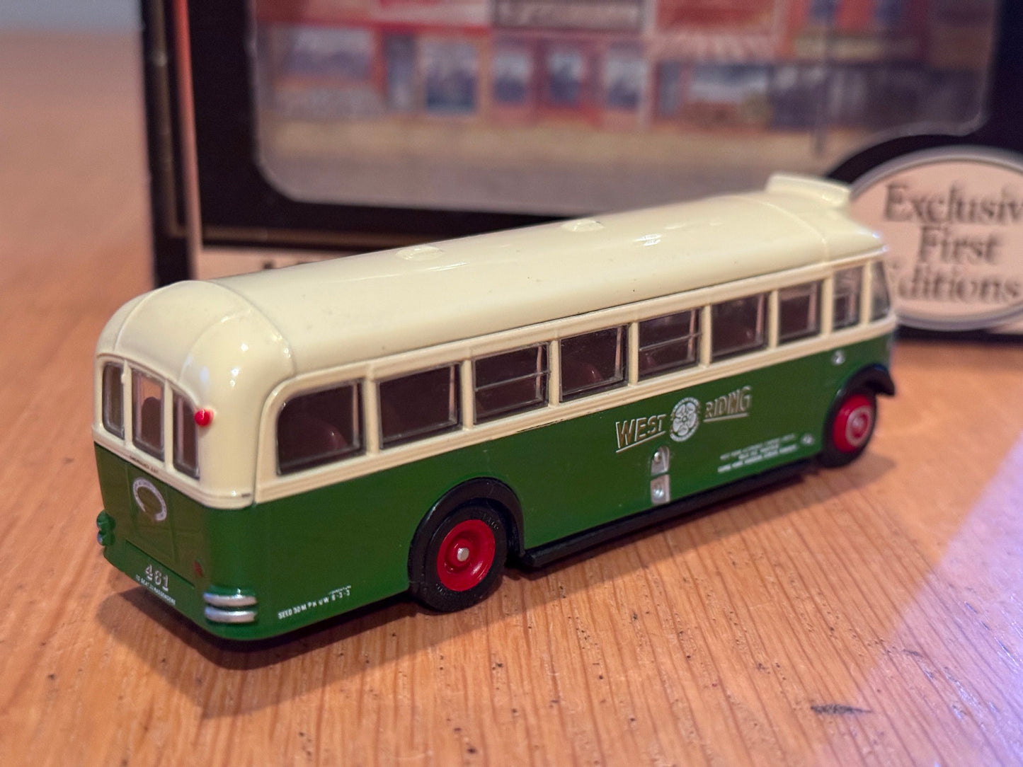 EFE OO Gauge 1:76 18401 - Leyland TS8 Tiger Type B - West Riding