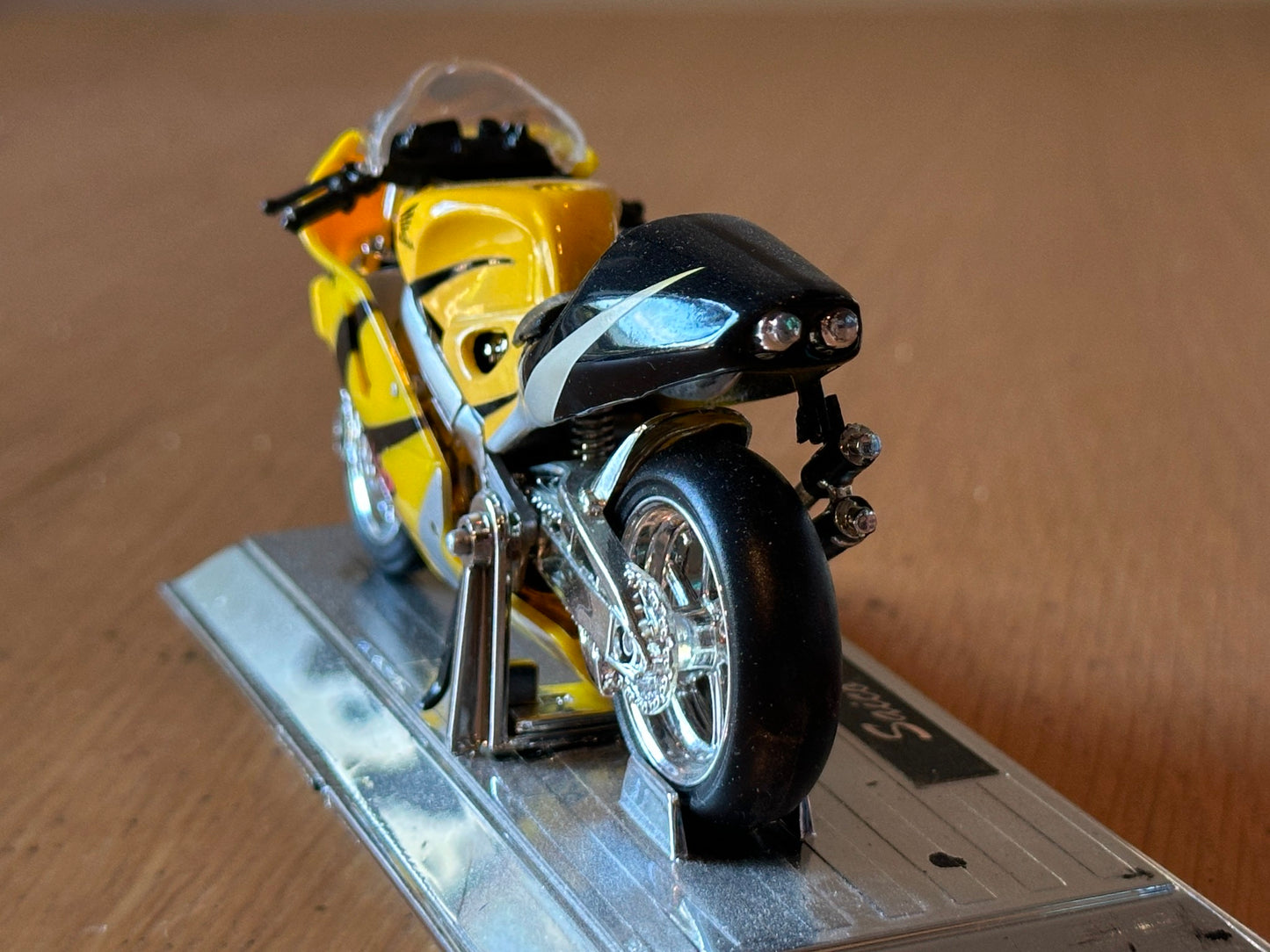 Saico 1:18 Motorcycle Model - Honda NSR500