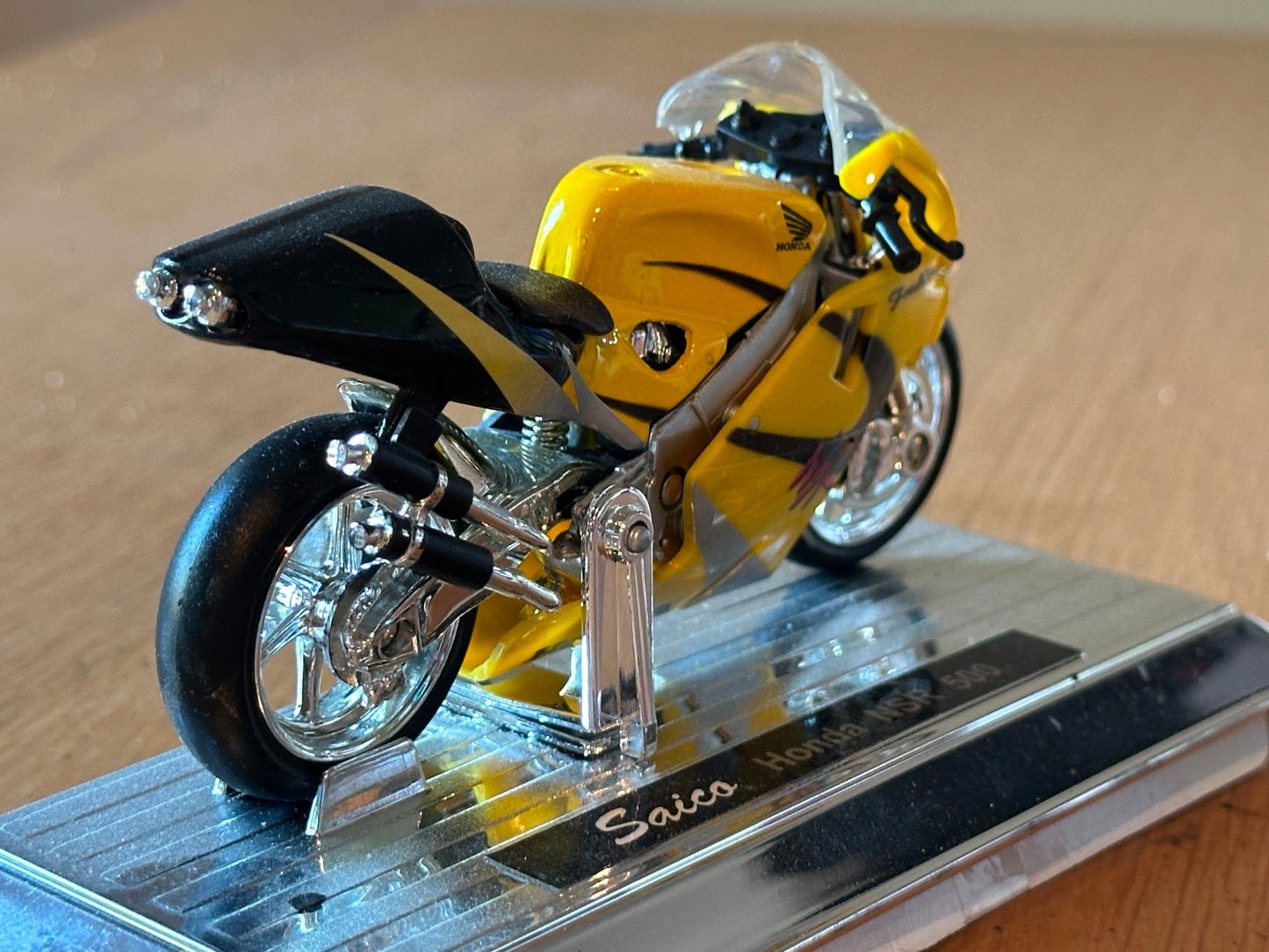 Saico 1:18 Motorcycle Model - Honda NSR500