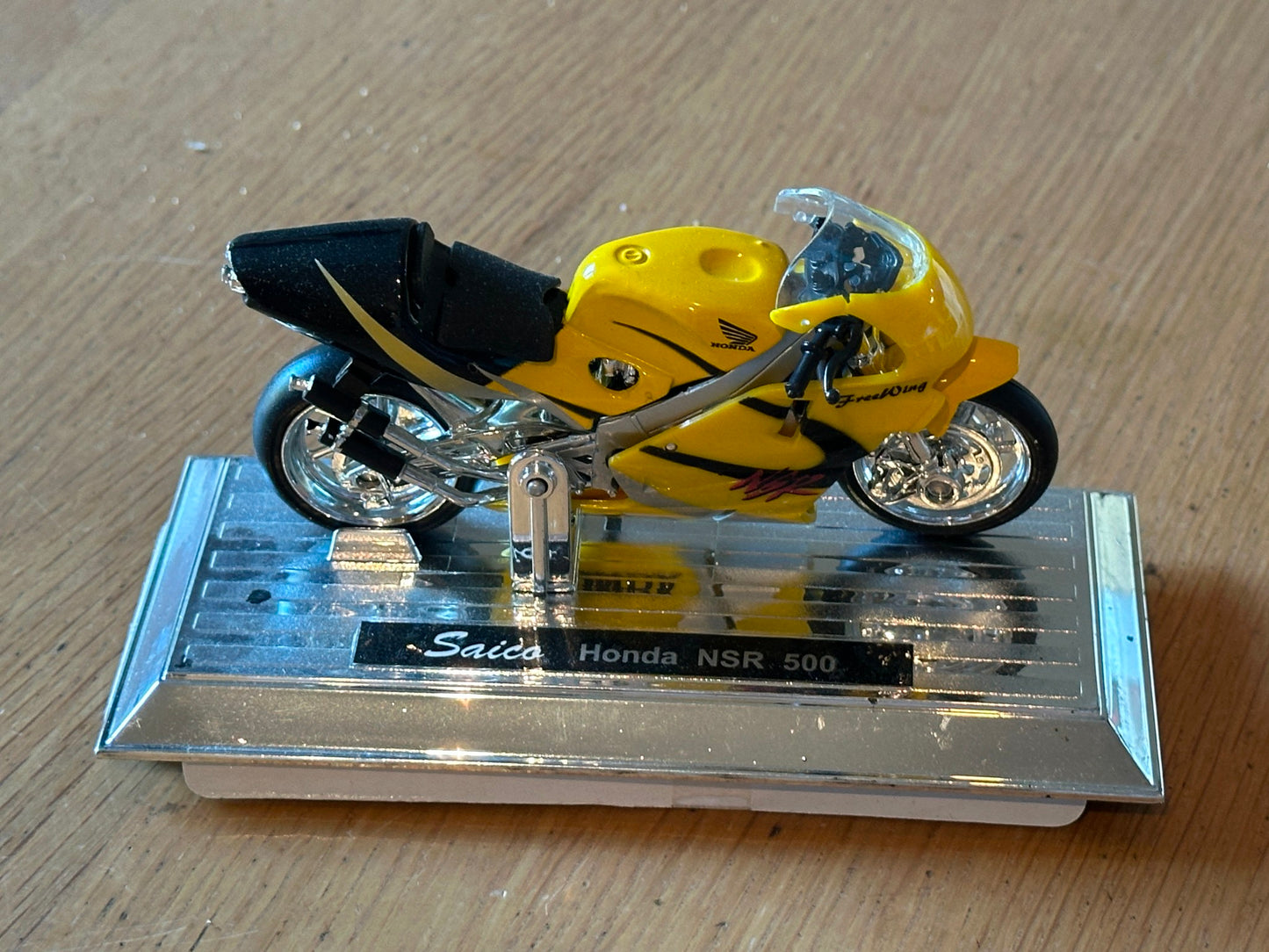 Saico 1:18 Motorcycle Model - Honda NSR500