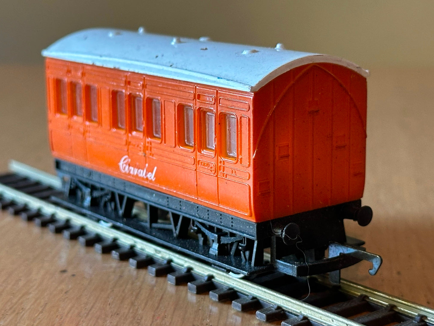 Hornby 00 Gauge R112 Clarabel Thomas and Friends