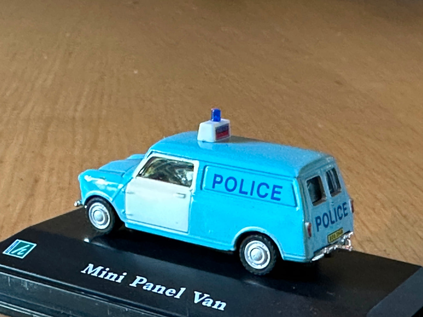 Cararama - 1:72 Scale Morris/Austin Police Mini Panel Van