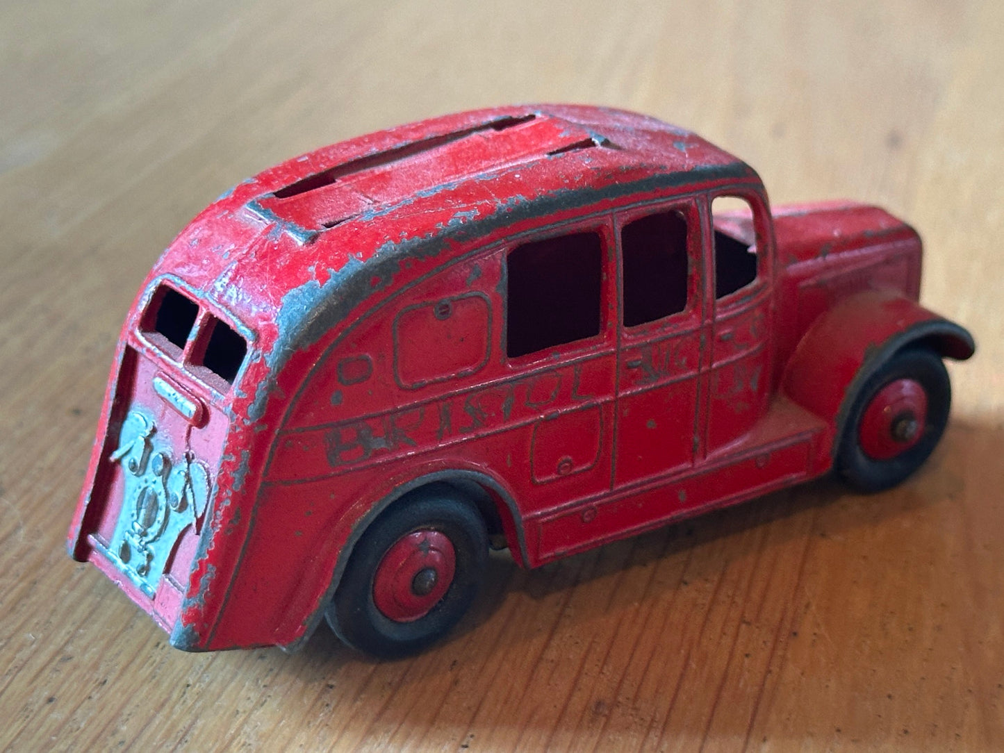 Dinky Toys - 250 Fire Engine (Ladders Missing)
