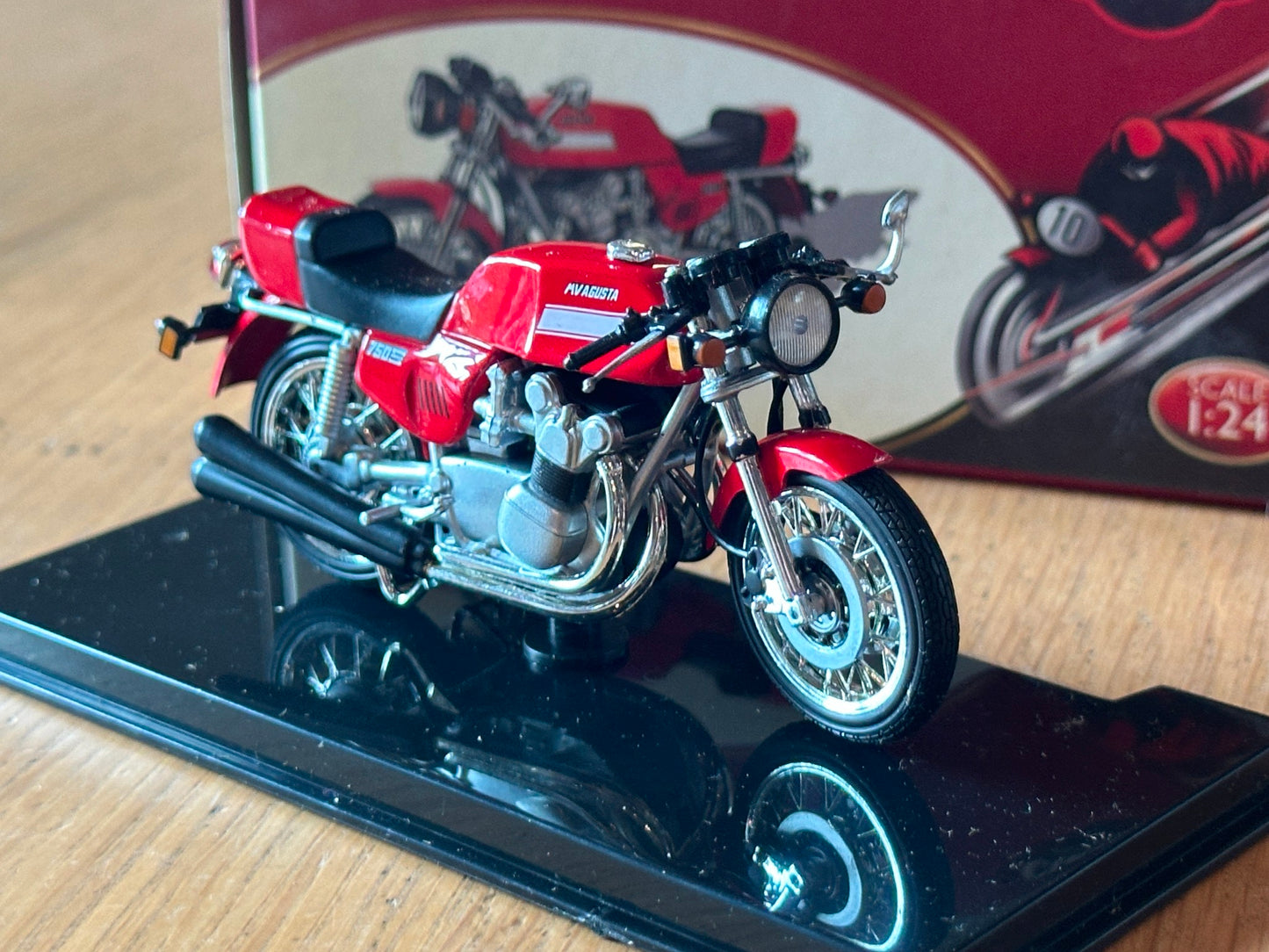 Atlas 1:24 Motorcycle Classics - MV Agusta 750S America - 1973