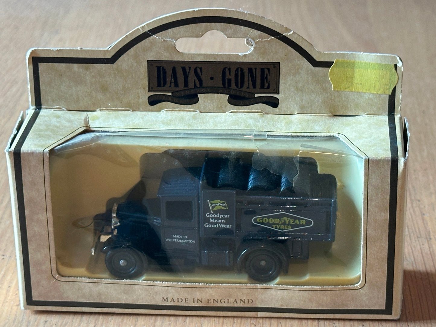 Lledo Days Gone DG20018 - Ford Model A Stake Truck - Goodyear Tyres