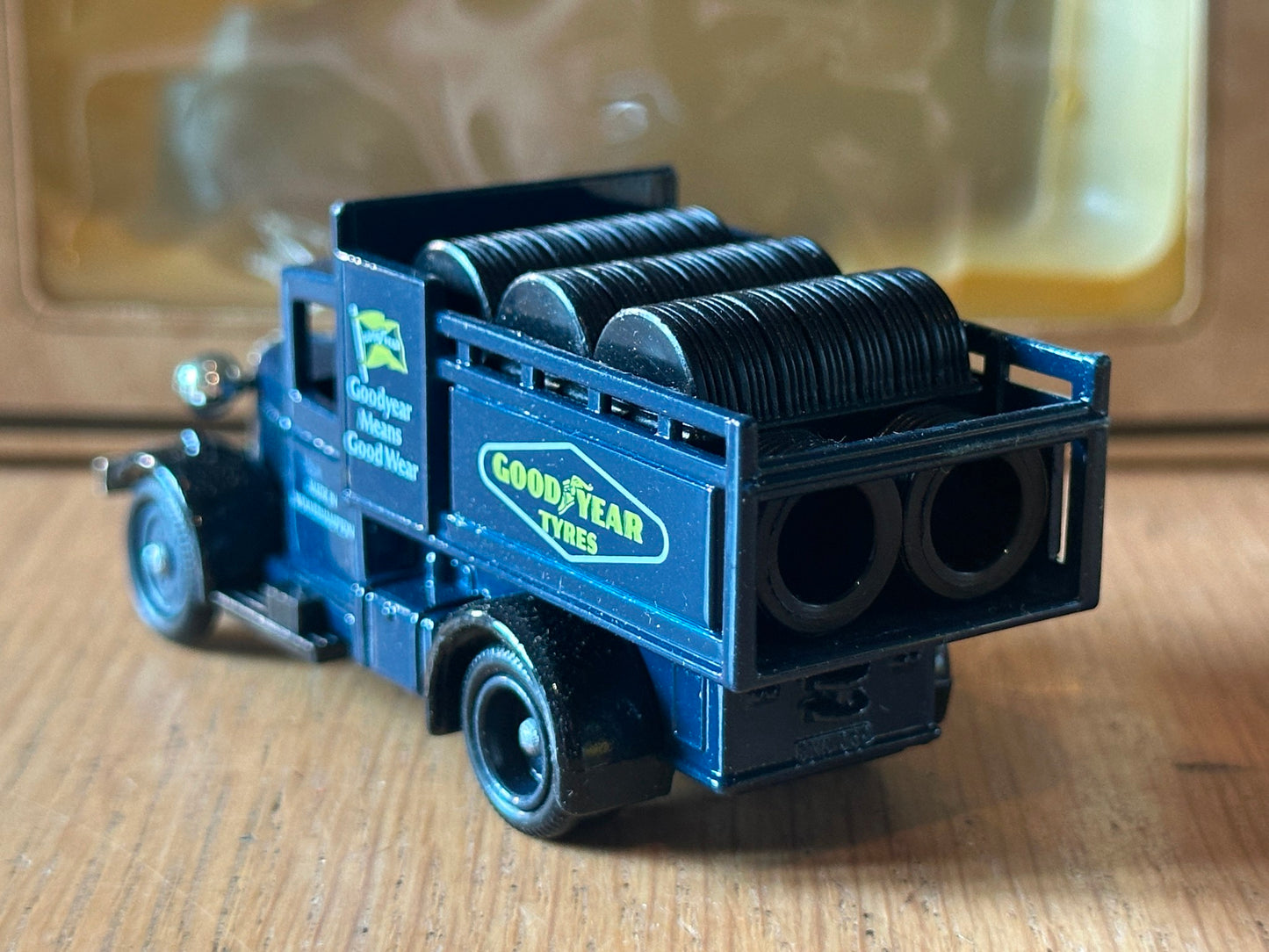 Lledo Days Gone DG20018 - Ford Model A Stake Truck - Goodyear Tyres