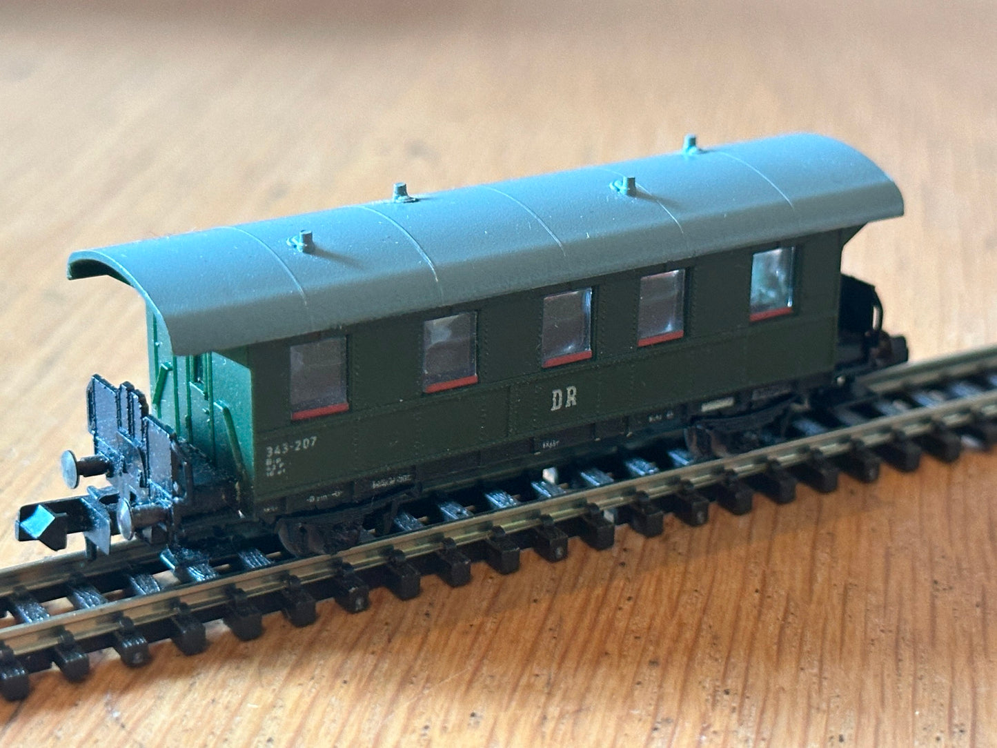 Piko 5-4135-010 - 4-Wheel Passenger Coach of the German DR