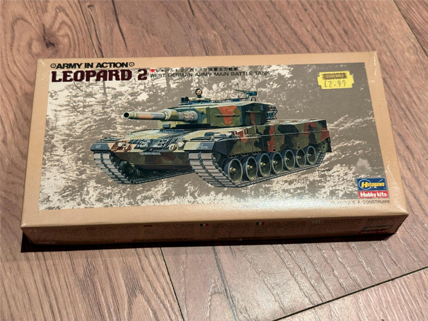 New Hasegawa Armoured Car Humber MK II - 1:72 Plastic Model Kit (never opened)