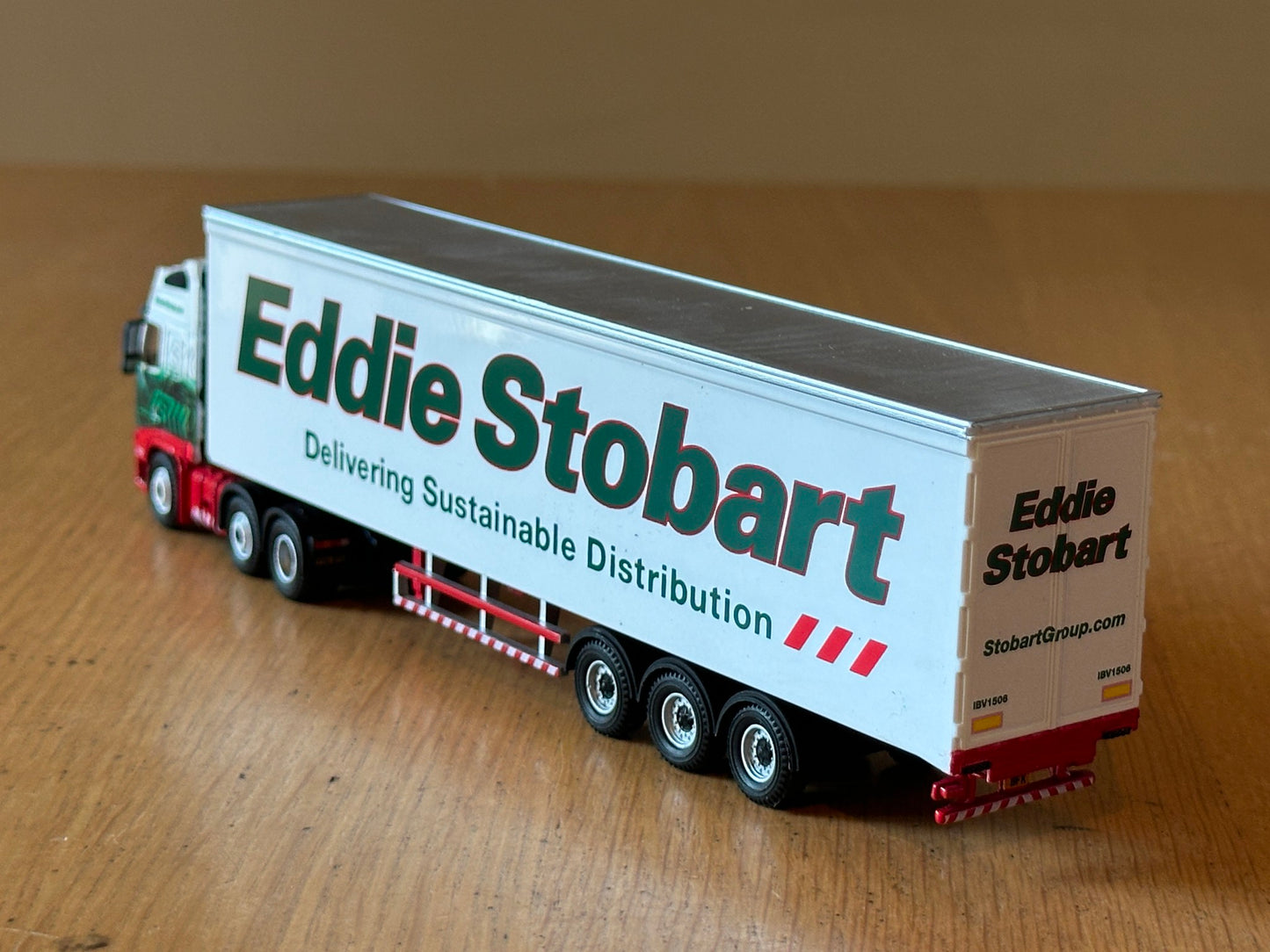 Atlas OO Gauge Eddie Stobart - Volvo FH 460 Box Trailer - Marina Elizabeth