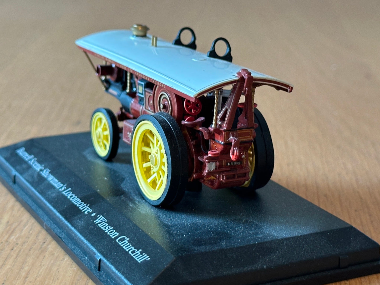 Atlas Editions OO Gauge - Burrell Showman's Traction Engine - Winston Churchill