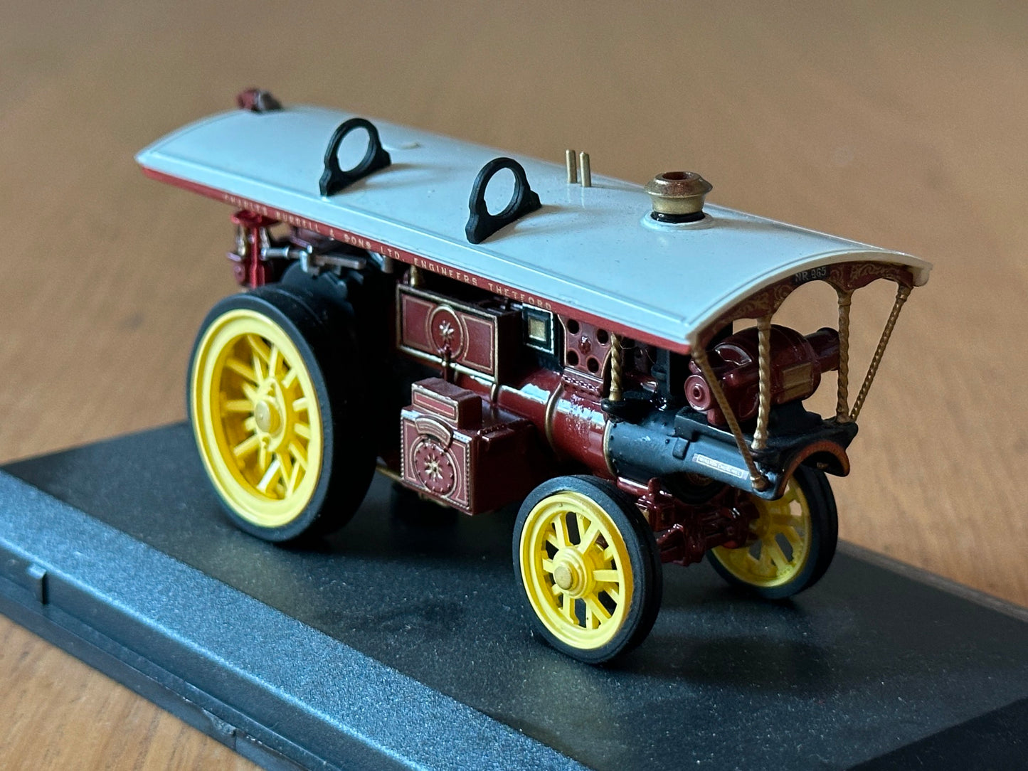 Atlas Editions OO Gauge - Burrell Showman's Traction Engine - Winston Churchill
