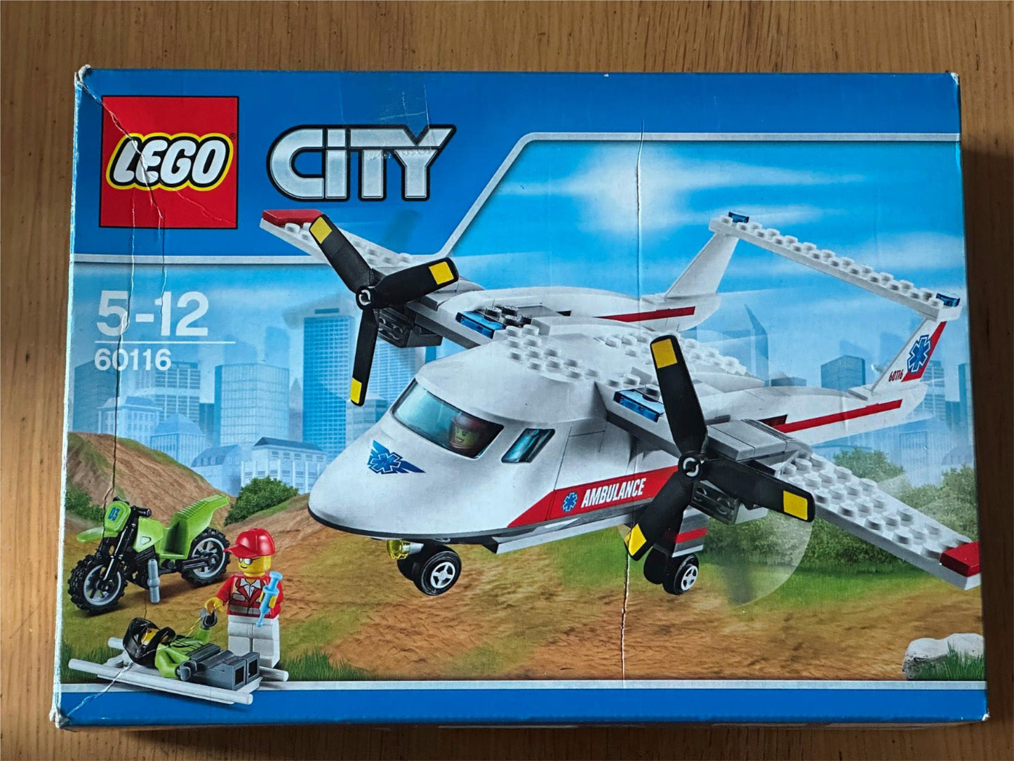 Lego 60116 - Ambulance Plane
