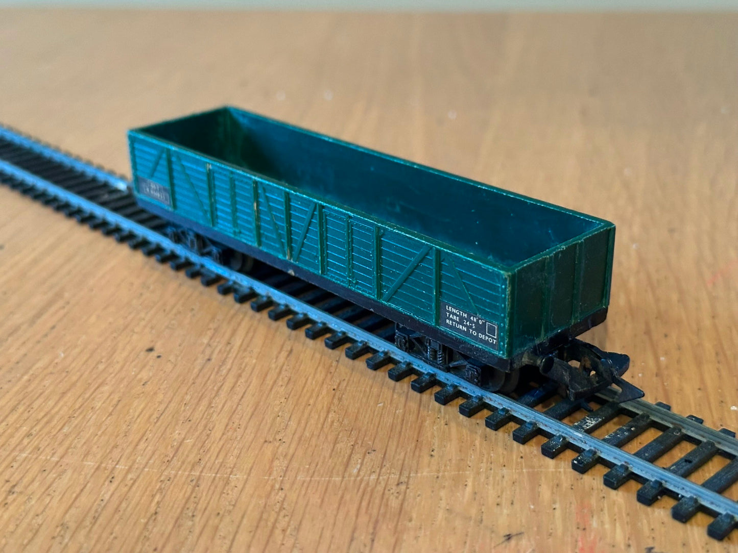 Jouef by Playcraft 102I HO Scale 6500 Dump Wagon Green SNCF