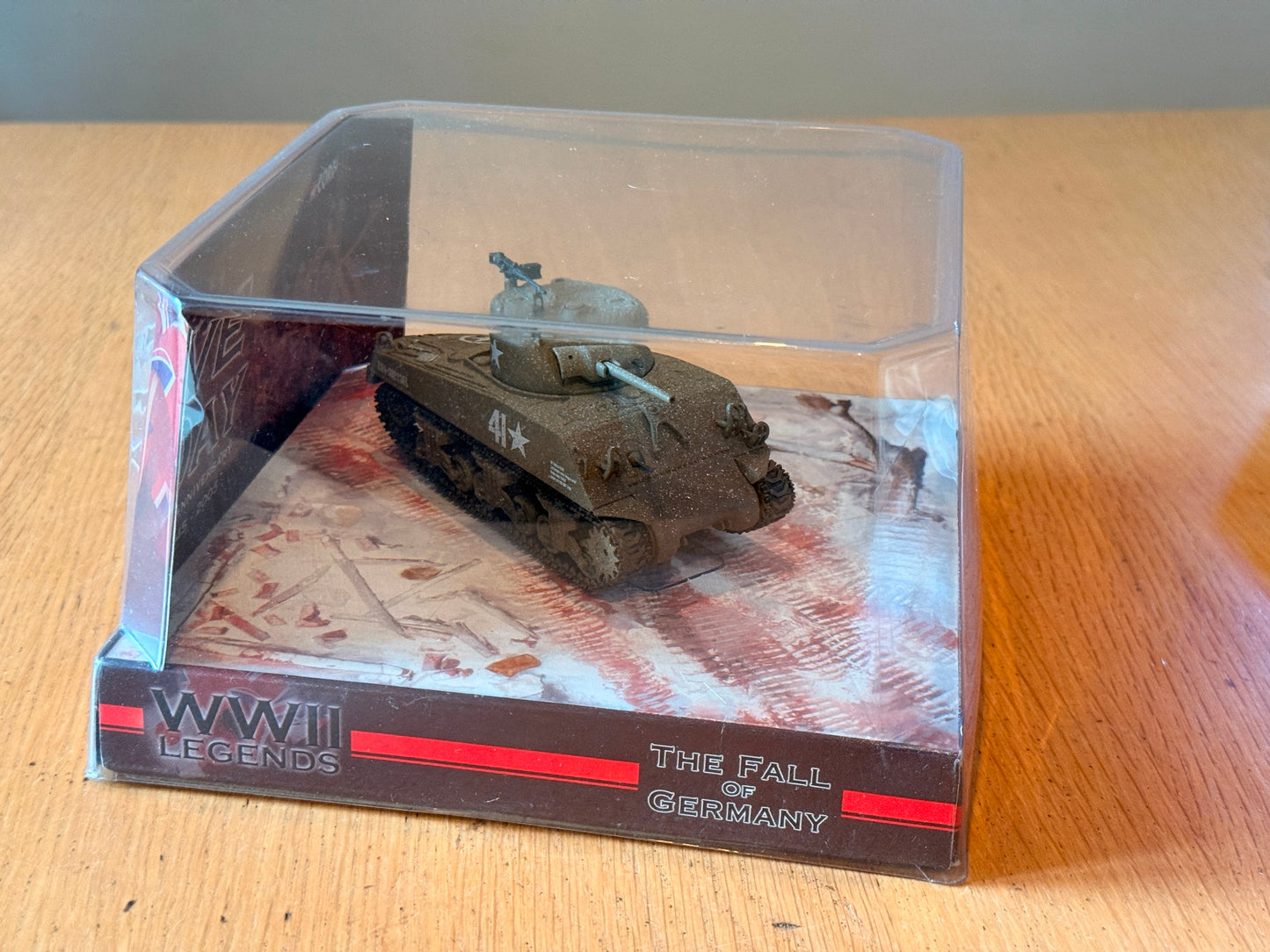 Corgi 51020 1:50 M4A3 Sherman Tank