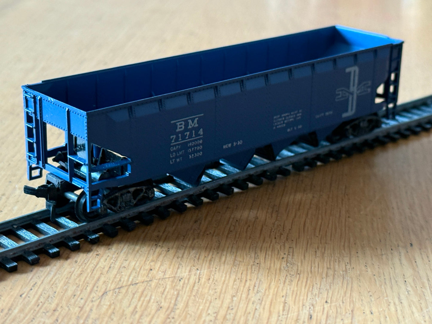 Roco or Athearn HO Scale - Boston & Maine BM 71714 Hopper