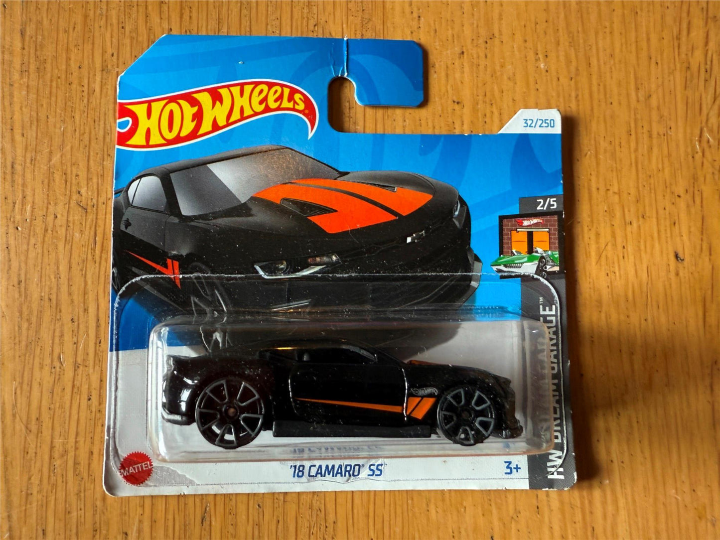 NEW Hot Wheels - 2018 Camaro SS