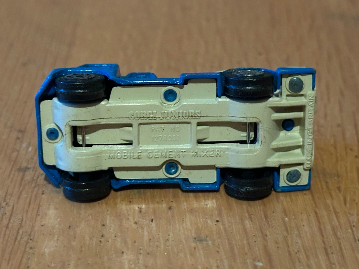 1977 Corgi Juniors Diecast Cement Mixer Truck. No Box.