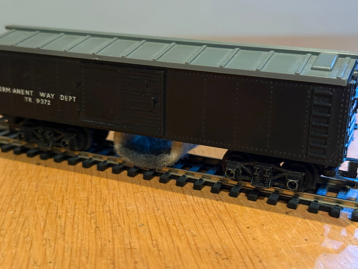 Triang OO Gauge - R114 TR9372 Permanent Way Track Cleaning Car Green