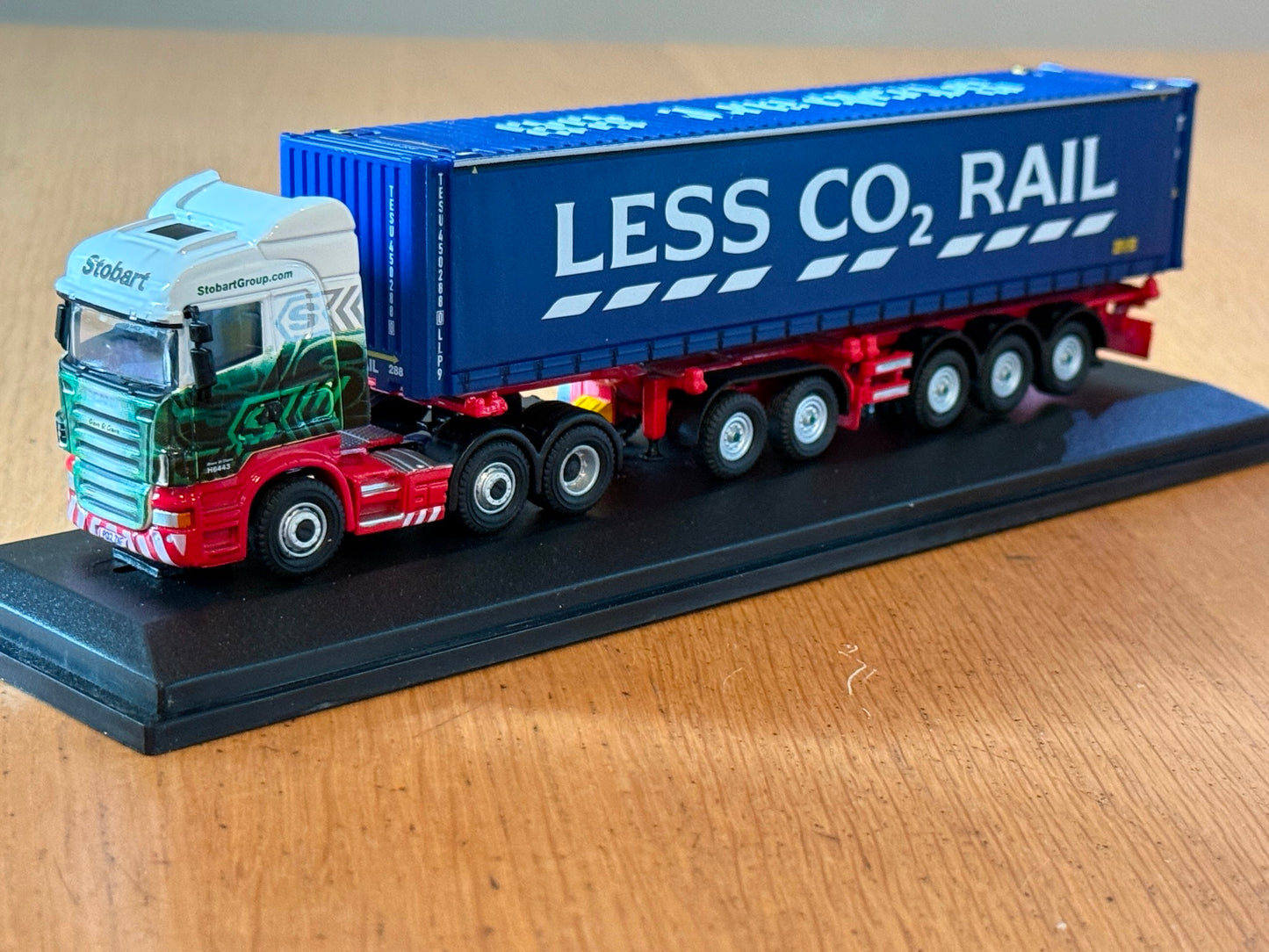 Oxford Diecast Eddie Stobart Truck and Tesco Skeletal Trailer. 1:76 OO Gauge