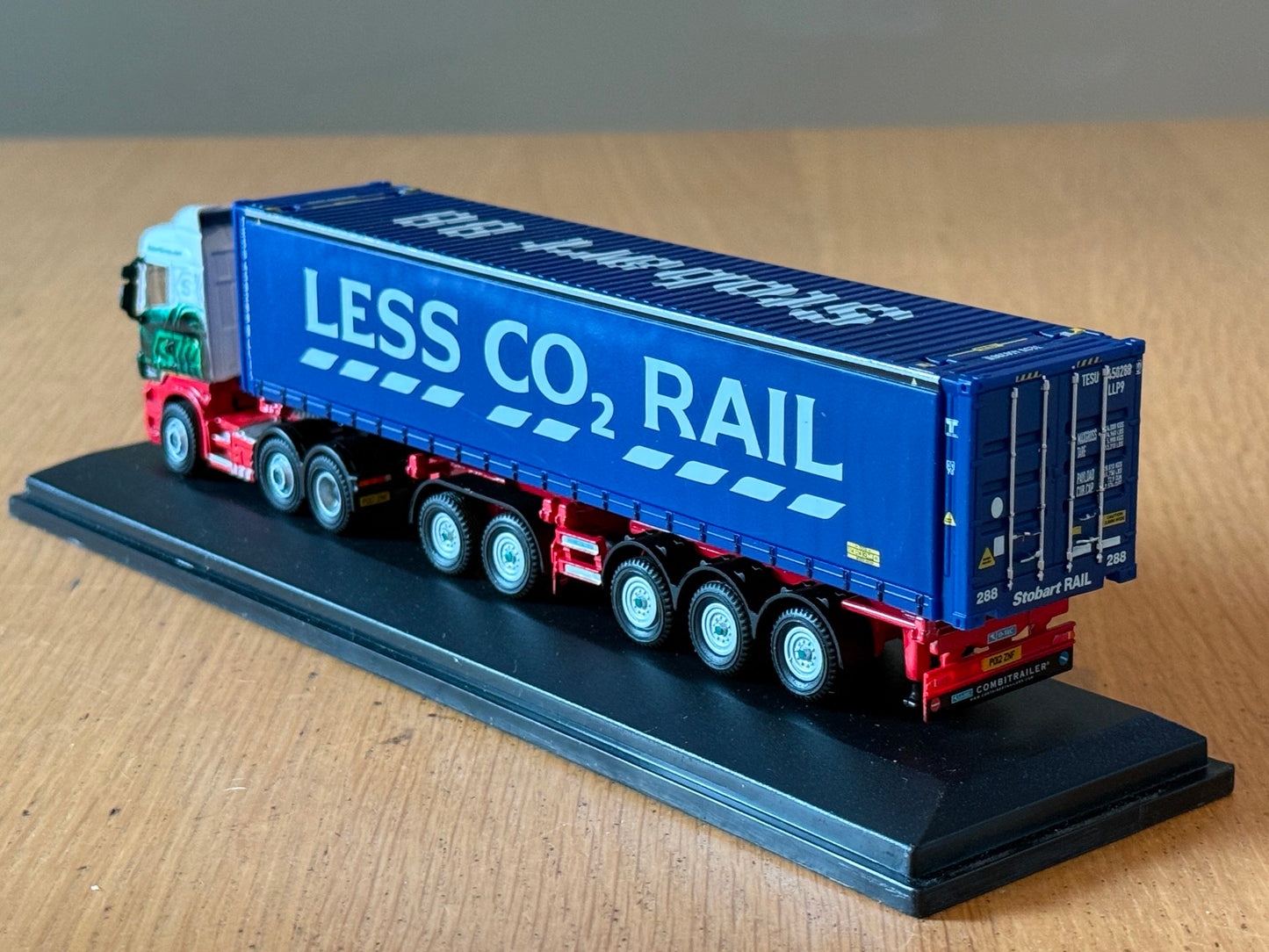 Oxford Diecast Eddie Stobart Truck and Tesco Skeletal Trailer. 1:76 OO Gauge