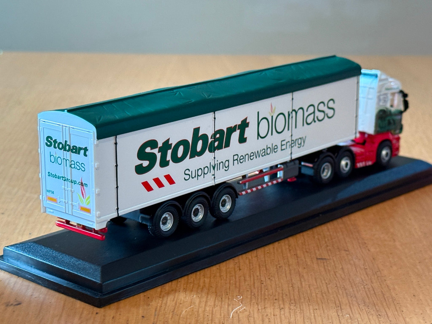 Oxford Diecast Stobart Scania R440 Biomass Trailer Amelia Ella 1:76 OO Gauge