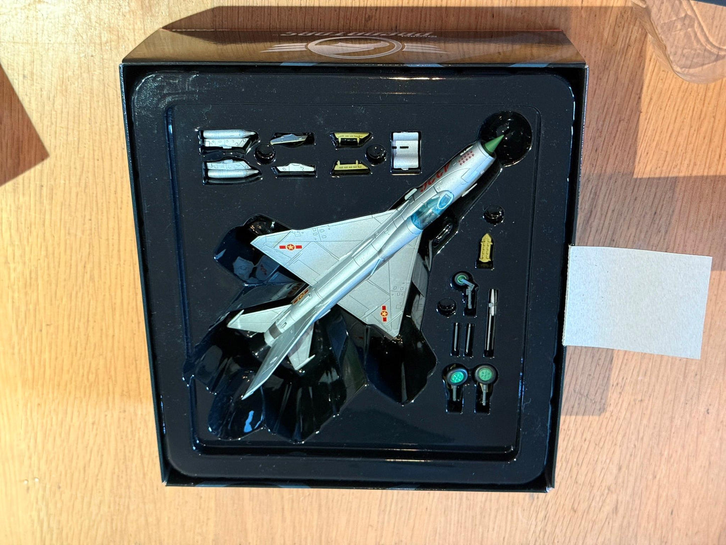 Corgi Aviation Archive Predators of the Sky - Mig-21 PF Fishbed-D Nguyen Van Coc