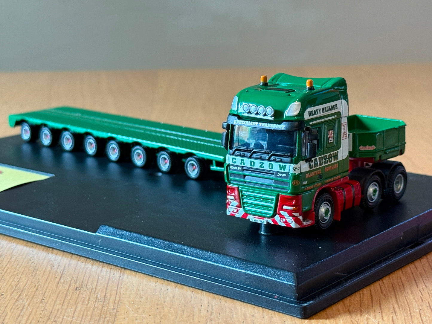 Oxford Diecast Haulage DAF02LL - DAF 105 Low Loader - Cadzow 1:76