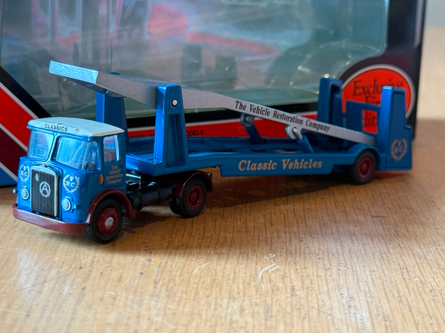 EFE 13002 - 1:76 OO Gauge Atkinson Car Transporter 'Classic Restorations'