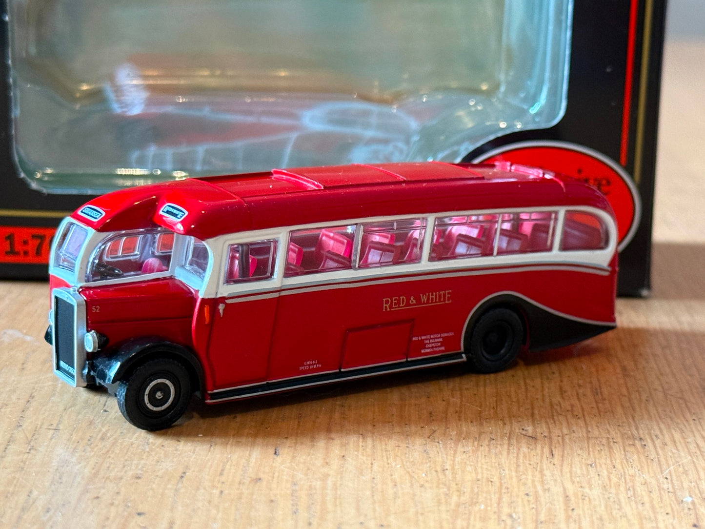 EFE 26803 - 1:76 Leyland Tiger PS1 Duple Half Cab Coach - Red & White