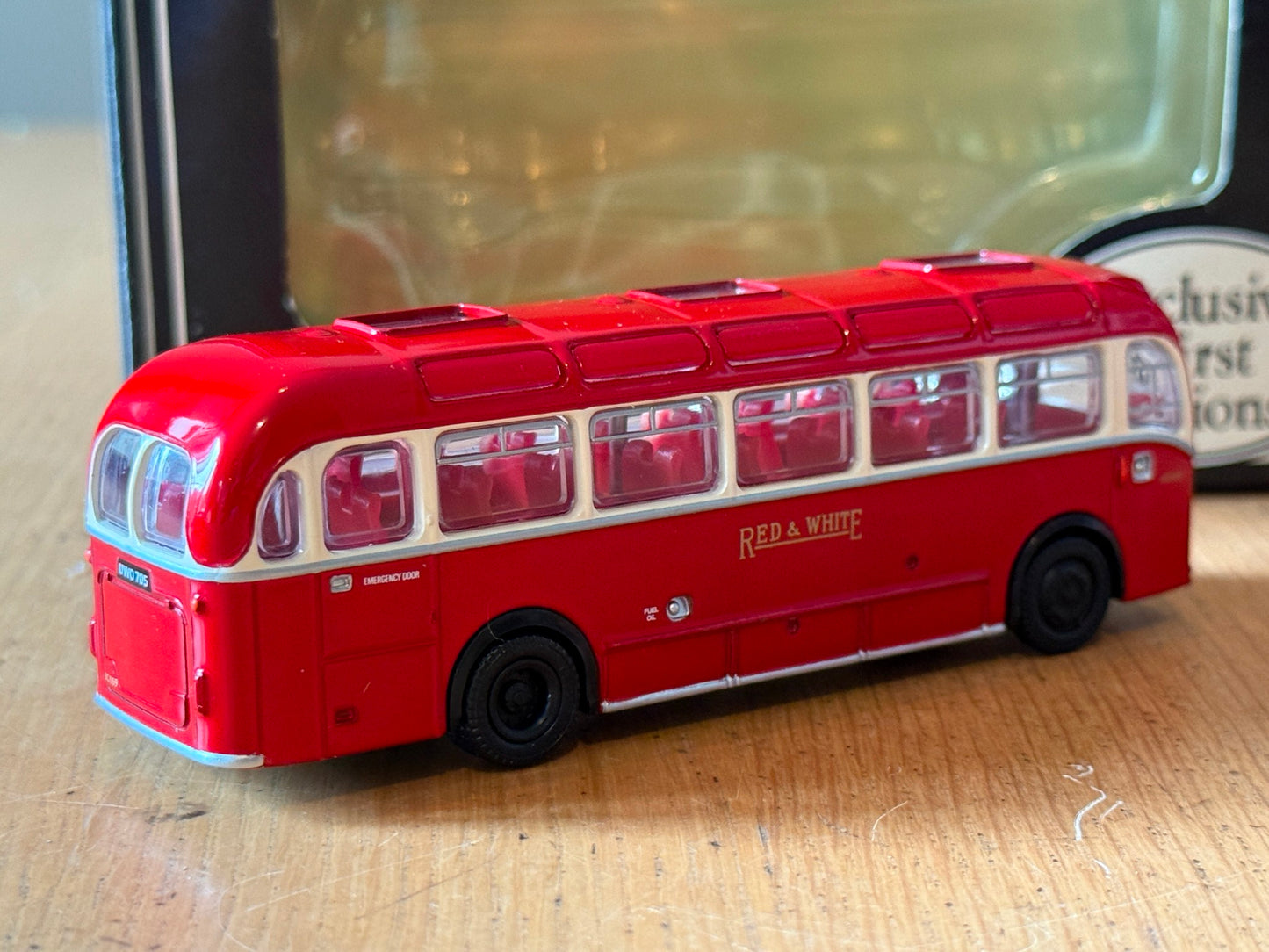 EFE 16214 - 1:76 Bristol MW ECW Coach - Red & White Motor Services - Newport