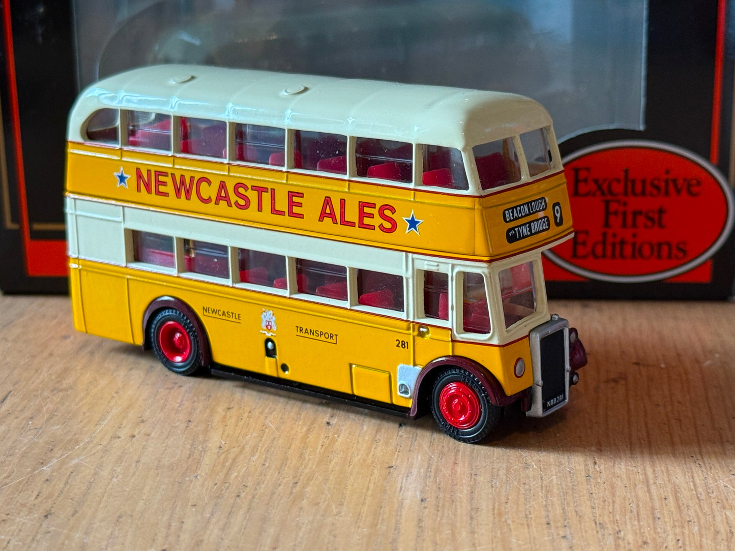 EFE 16114 - 1:76 Leyland PD2 Highbridge - Newcastle