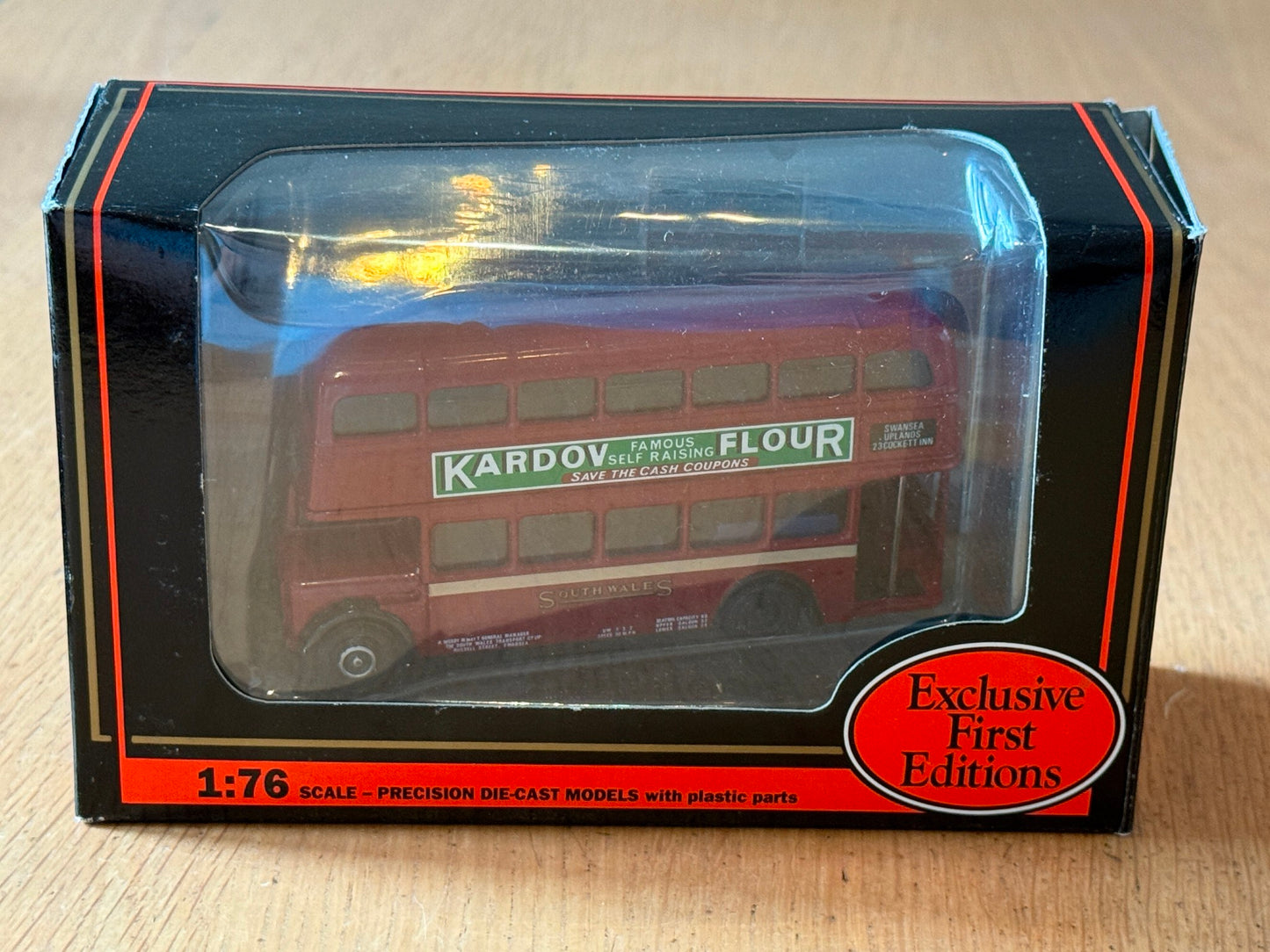 EFE 19704 - 1:76 AEC Regent V (Orion) - South Wales Transport