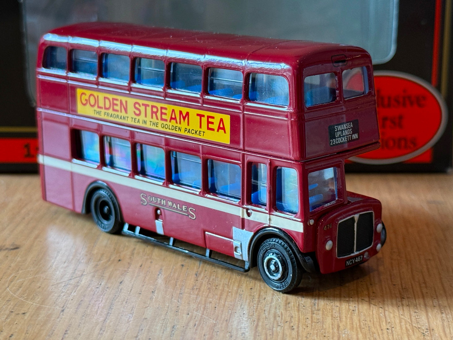EFE 19704 - 1:76 AEC Regent V (Orion) - South Wales Transport