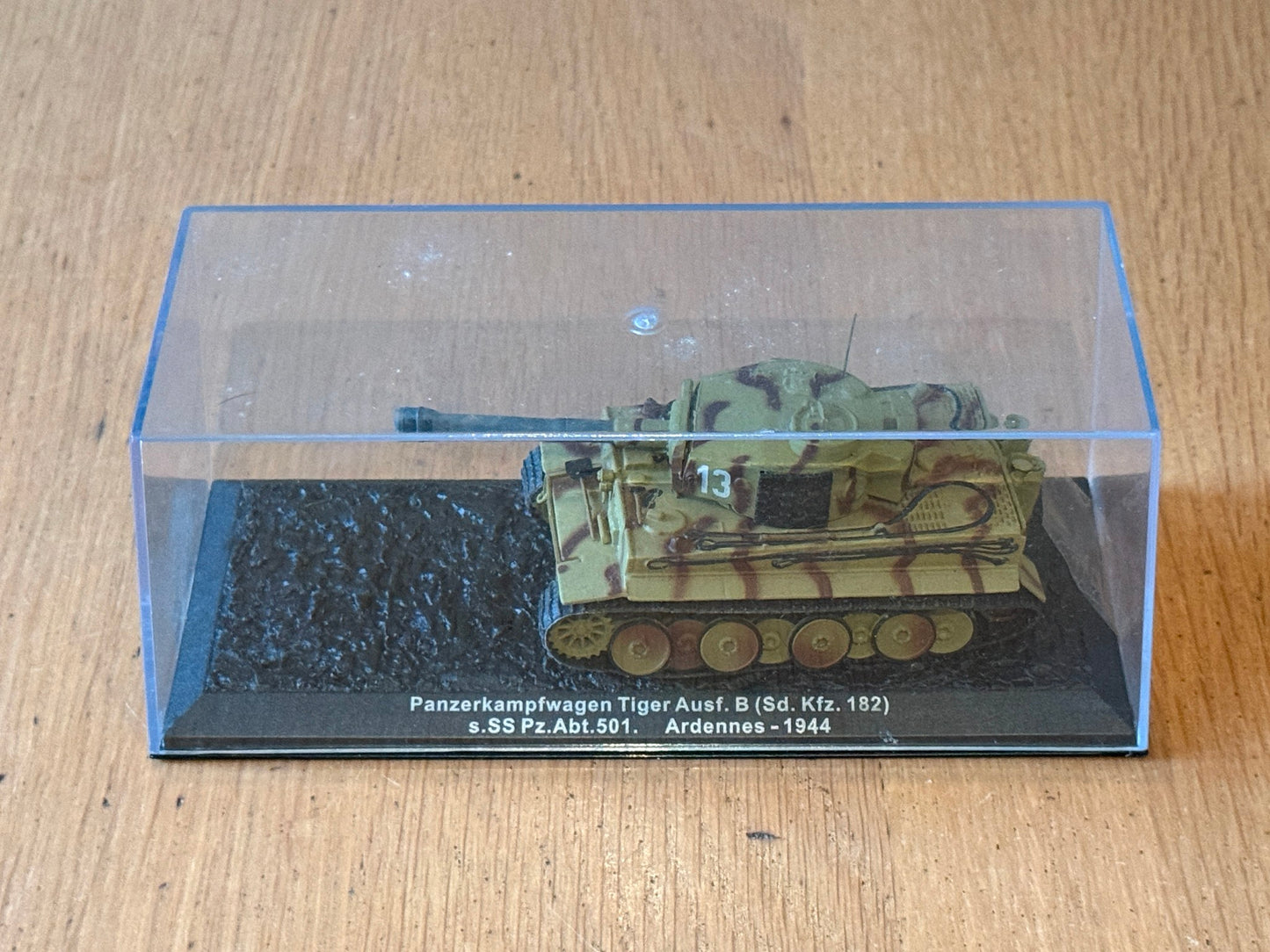 Unimax Forces of Valour Corgi Diecast Tank - Panzerkampfwagen Tiger Ausf. B